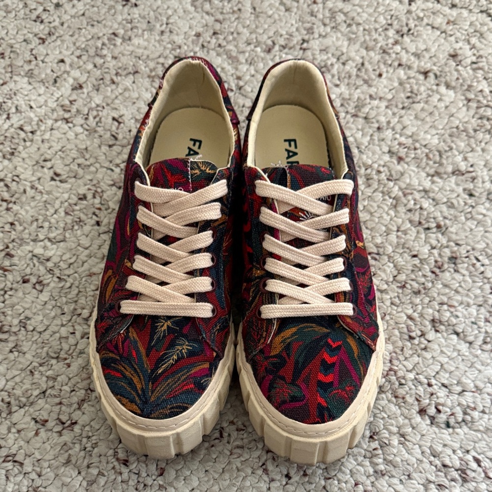 FARM Rio Women's Sneakers Sz 37